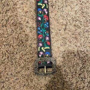 Adorable vintage belt
